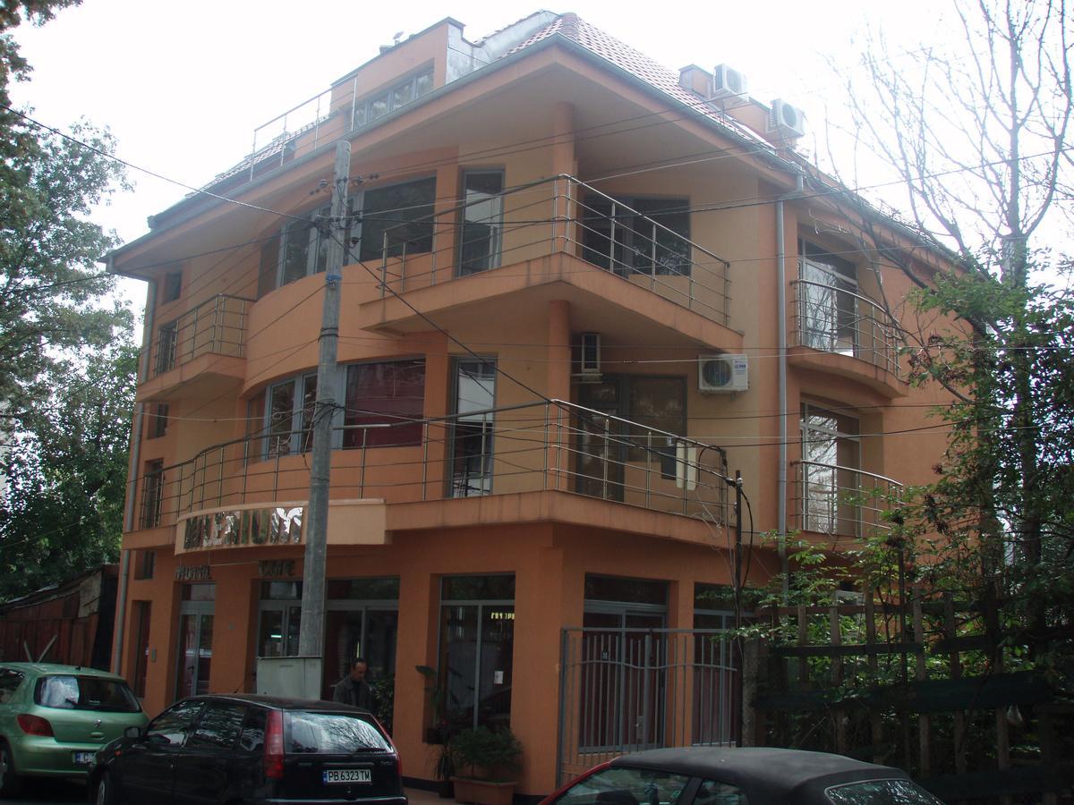 Hotel Milenium София Экстерьер фото
